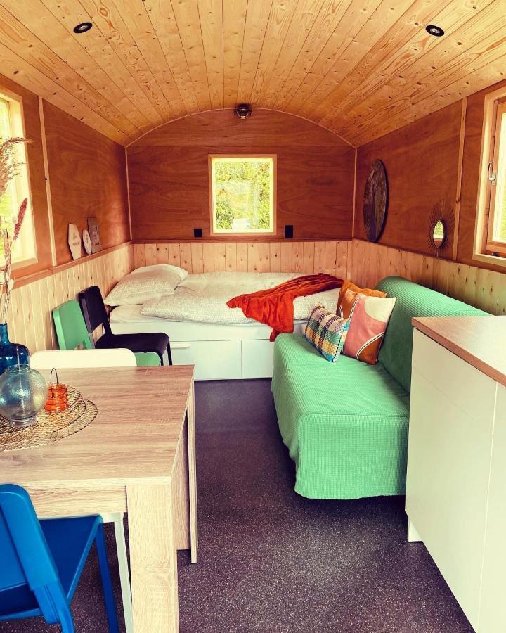 Pipowagens Bij Pannenkoekenrestaurant & Camping De Koppenjan 'Een Uniek Verblijf Met Kinderspeelboerderij' Jubbega-Schurega Exteriér fotografie